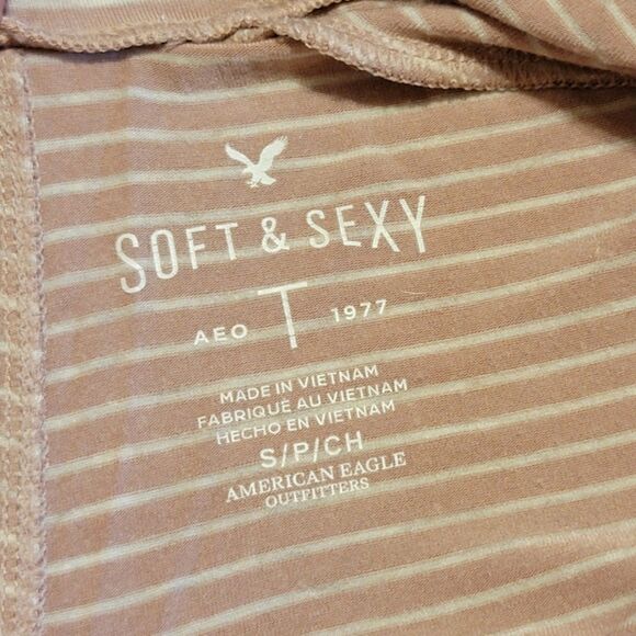 American Eagle Outfitters Size Small Pink Soft & Sexy T - Picture 7 of 7